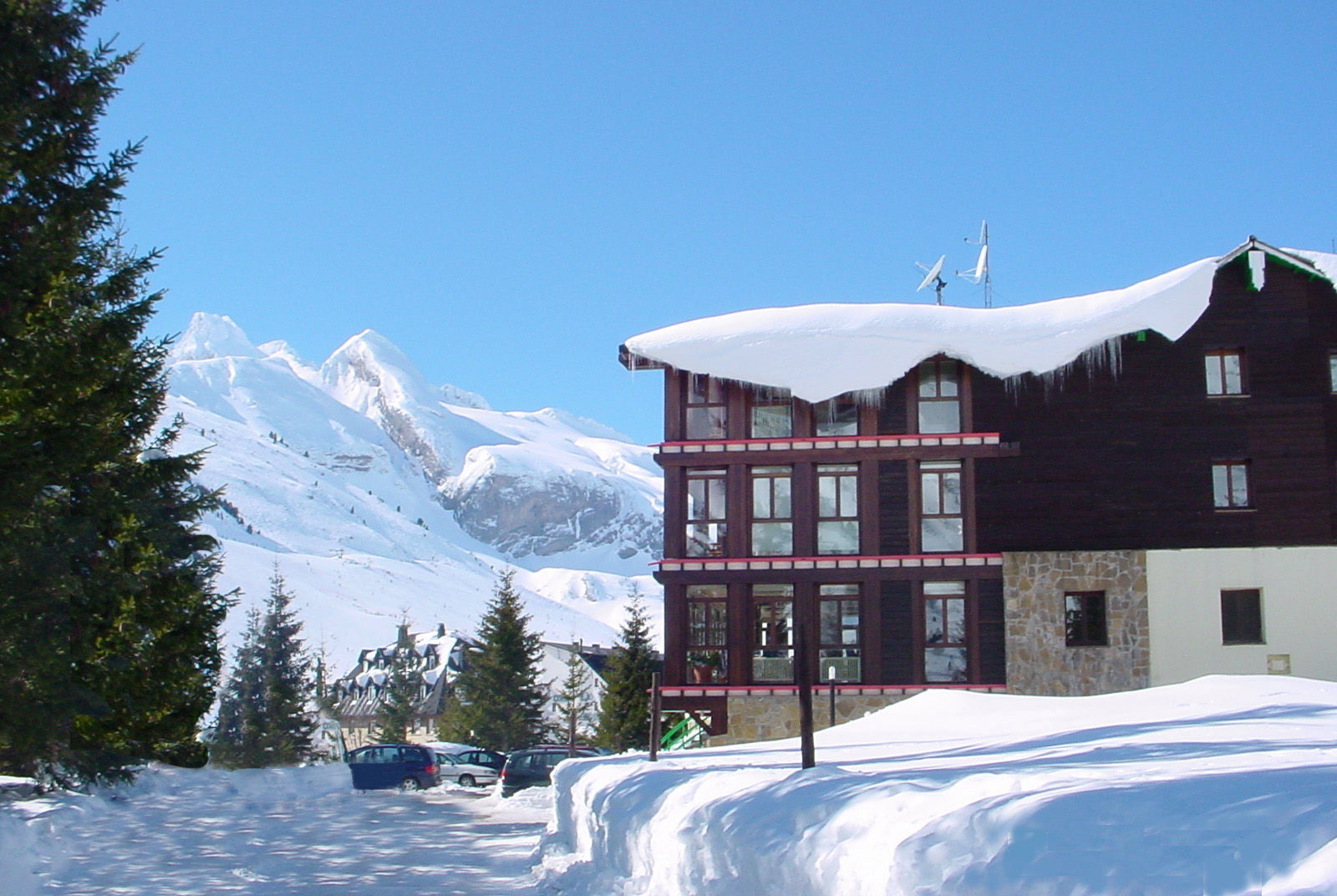 Snoe Hotel Candanchú Extérieur photo